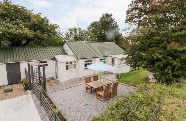 Trenant Cottage