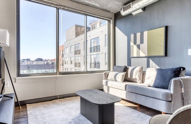 Trendy H Street 2 BR w/ Gym & Pool, near Union Station, by Blueground