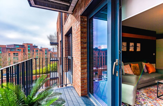 Trendy Kelham-Island Apartment with Balcony- Great Location