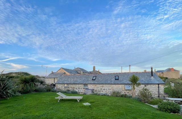 Trengothal Barn
