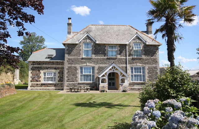 Trenona Farm Holidays