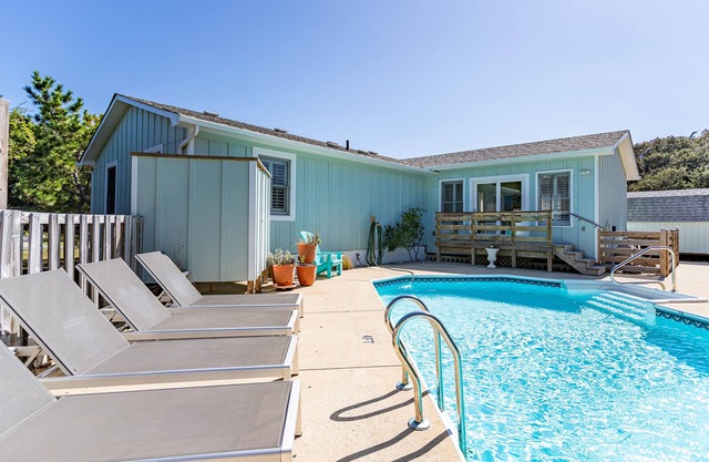 Tres Aguas OBX|a boutique cottage retreat|4 BR