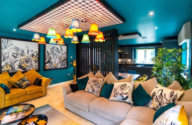 Trewhiddle Villa 03 Sleeps up to 9 guest