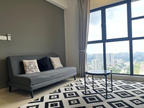 Trion KL By Luxe Home