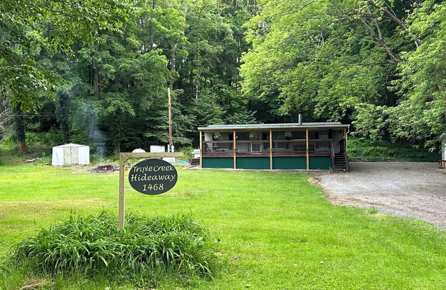 Triple Creek Hideaway is located so close to hiking trails and ski resorts!