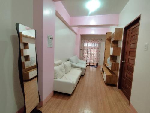 TripleG's Transient Apartment House with FREE PARKING and CCTV