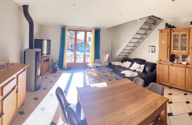 Triplex Dans Jolie Copropriété Familiale