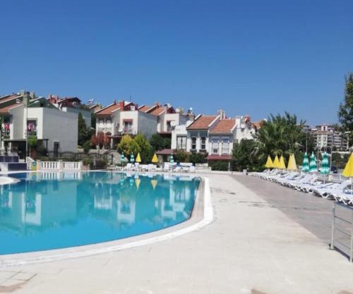 Triplex Family House, Kusadasi