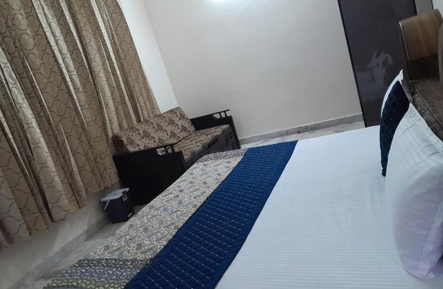 Tripta Guest House
