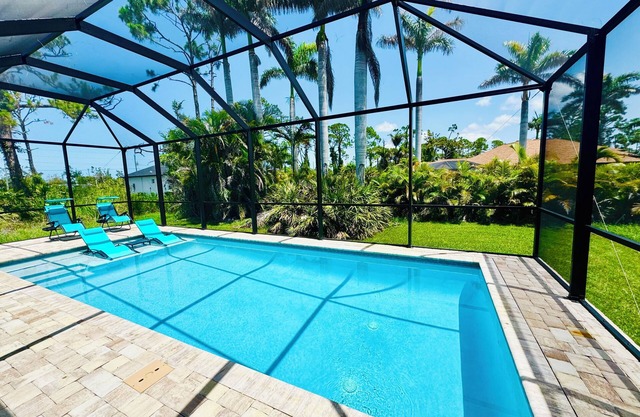 Tropical Escape: New Home - Heated Pool - Minutes from Beaches and Golf Courses