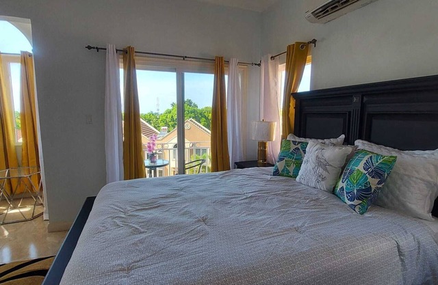 Tropical Luxury 2 bedroom Jamaican townhouse
