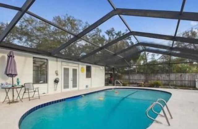 Tropical Pool Home