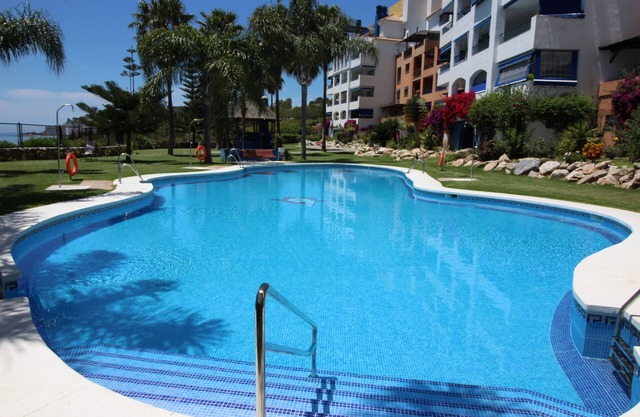 APPARTEMENT SUR LA PLAGE, WIFI, CLIMATISATION. ré
