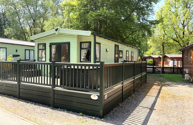Troutbeck 2 - a holiday caravan that sleeps 6 guests in 3 bedrooms