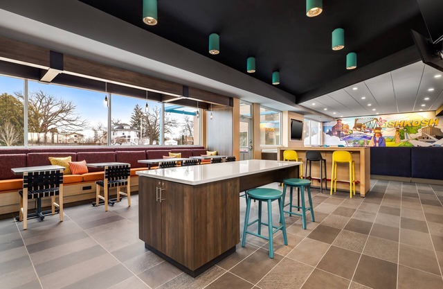 Tru By Hilton Oshkosh