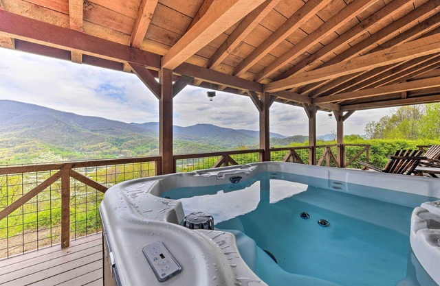 True Log Cabin w/ Game Room, Year-Round Views