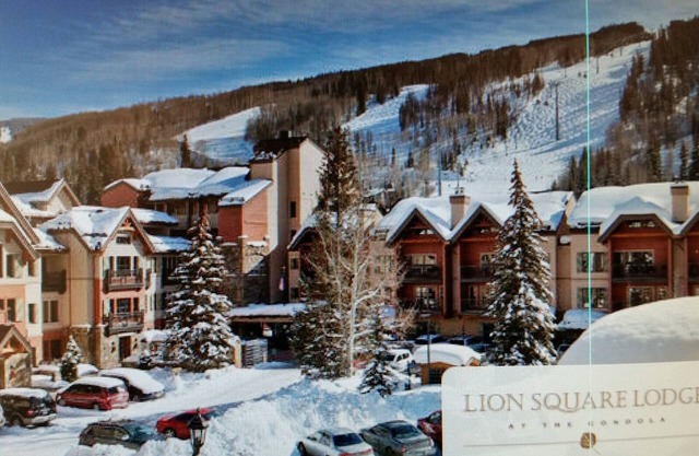 TRUE Ski-in / Ski-Out - Deluxe Resort -Stunning Vues * Piscine sur la pente * Hot Tubs!