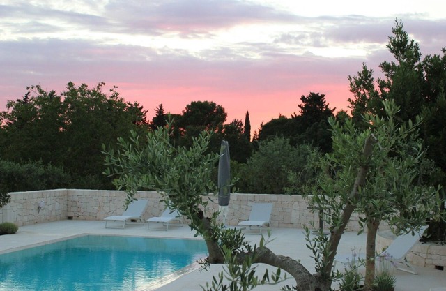 TRULLI AVEC PISCINE À LA CAMPAGNE DE PUTIGNANO