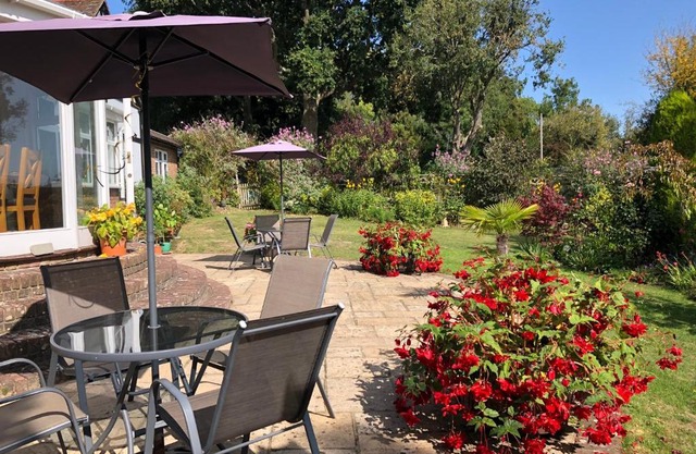 Trumbles Gatwick B&B