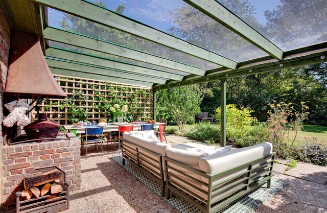 Truncheons - Five Bedroom House, Sleeps 10