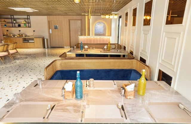 Trunk & Trolley A Luxury Boutique Hotel