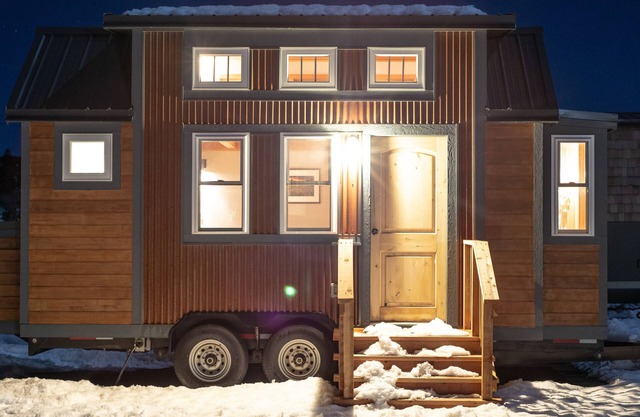 "Essayez" Tiny Home Living au Tiny Timbers Resort.
