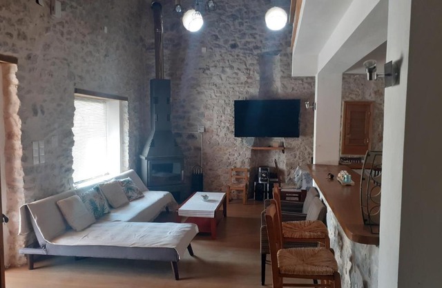 Tsitalia cottage house