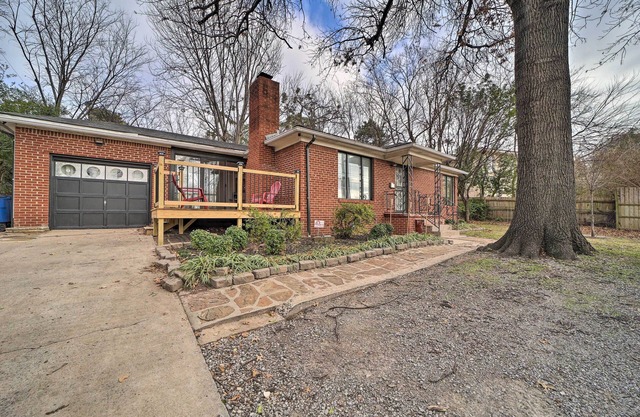 NOUVEAU! Tulsa Cottage w / Yard - 1 bloc à Philbrook!