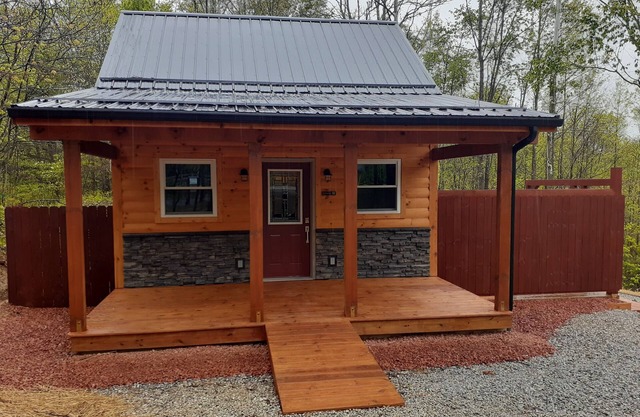 Cabine-Salle de bain privée séparée-Standard-Turkey Trail Cabin