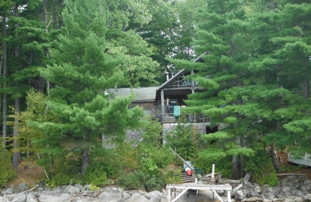 Turn Of The Cabin siècle sur l'île privée