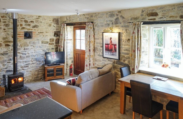 Turneys Cottage - UK42115