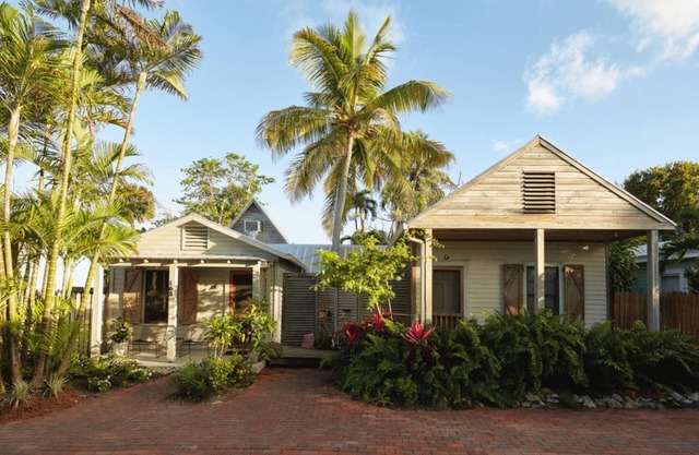 De Coastal Living Artists Paradise!