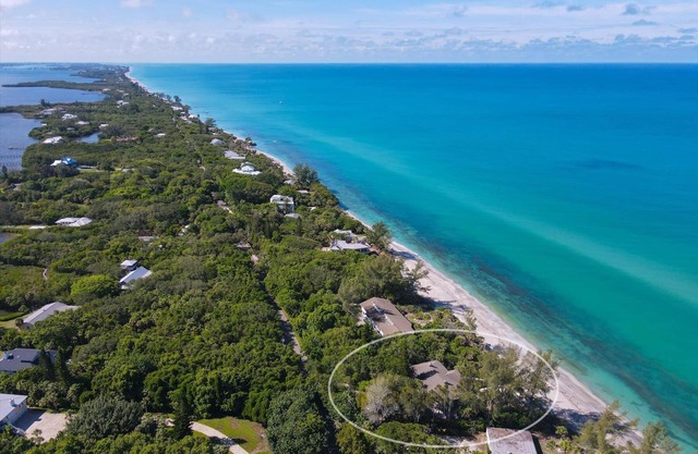 Turtle Nest - 3 bedroom Beachfront home located on canopy lined road of Manasota Key.