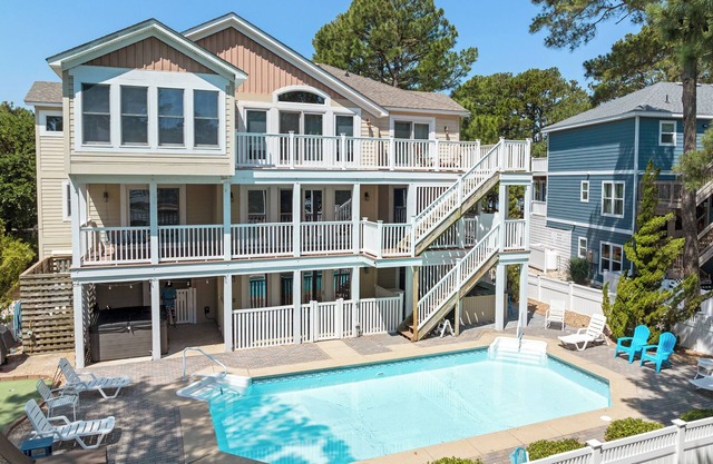 Turtles Nest: Private Pool, Spa, Corolla Light