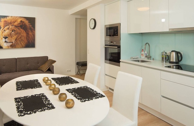 Appartement-Appartement-Salle de bain privée séparée-Vue sur Rue