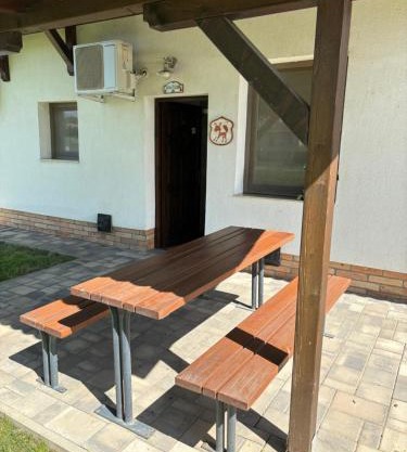 Turul Apartmanok Enying-Balatonbozsok