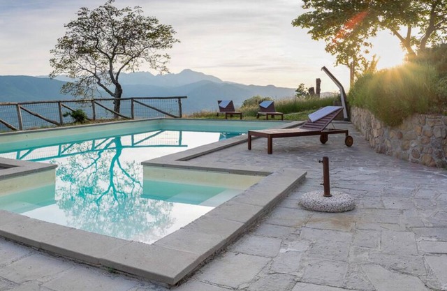 Villa toscane avec piscine privée et vue imprenable pouvant accueillir jusqu'à 11 personnes