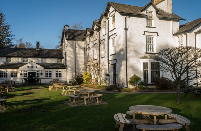 Tweedies Bar and Lodge