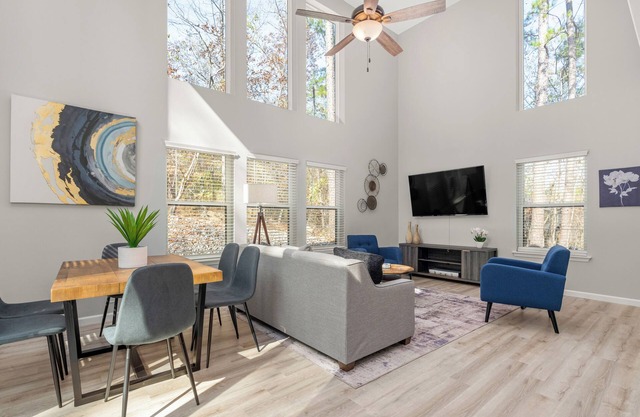 Twelve Lakes Villa #1 - Near Lake - Brand New Home