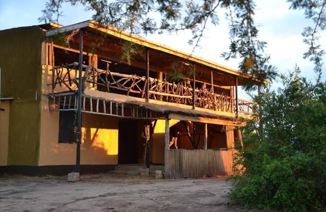 Twiga Tales Safari