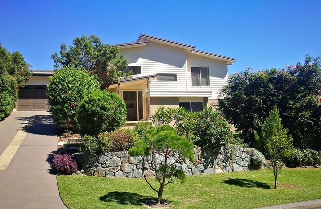 Twilight Breeze - A hidden gem with ocean views and dog friendly