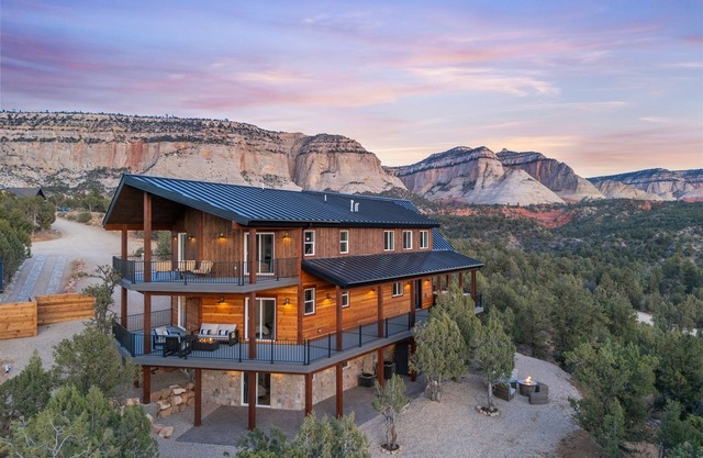 Twilight Ridge: Zion Basecamp w/All the Extras