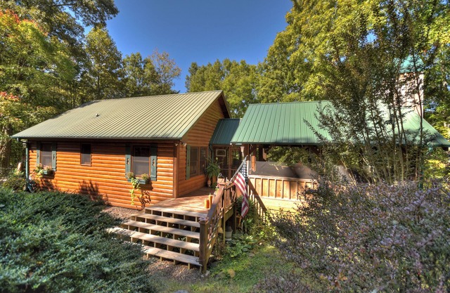 Une belle et isolée location de chalet près de la rivière Ocoee