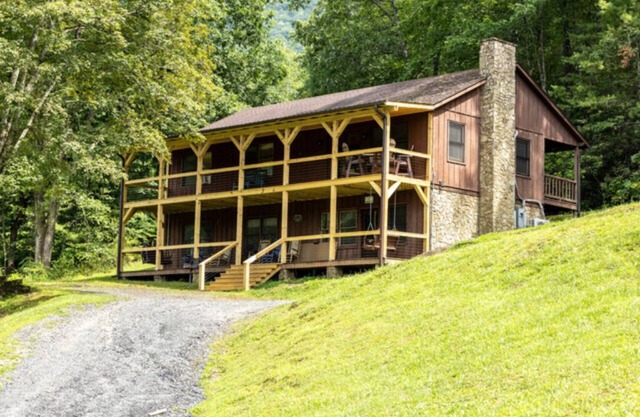 Twin Falls Cabin Top & Bottom Combined