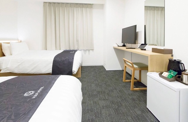 Twin room plan with Japanese breakfast / Osaka Ōsaka