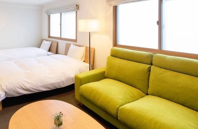 Twin room with private bathroom / Kyoto Kyōto