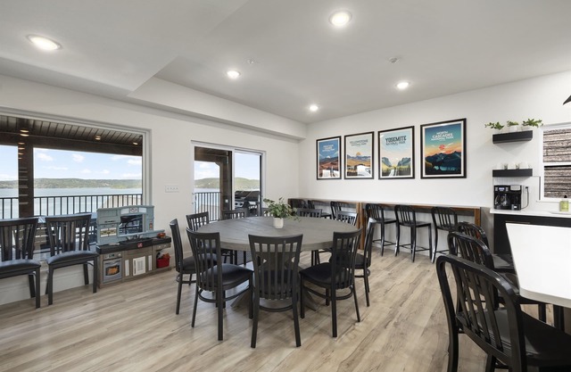 Two 7 bdrm homes (sleeping 56) - private hot tubs, fire tables, & entertainment