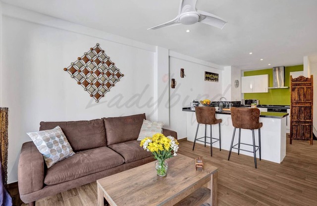 Appartement de deux chambres sur la plage Arenal
