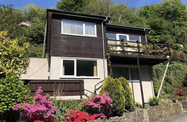 Deux lits Appt. 10 minutes à pied de Lynton. Emplacement au bord de la rivière. Pêche libre