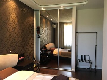 Two bedroom luxury central apartment